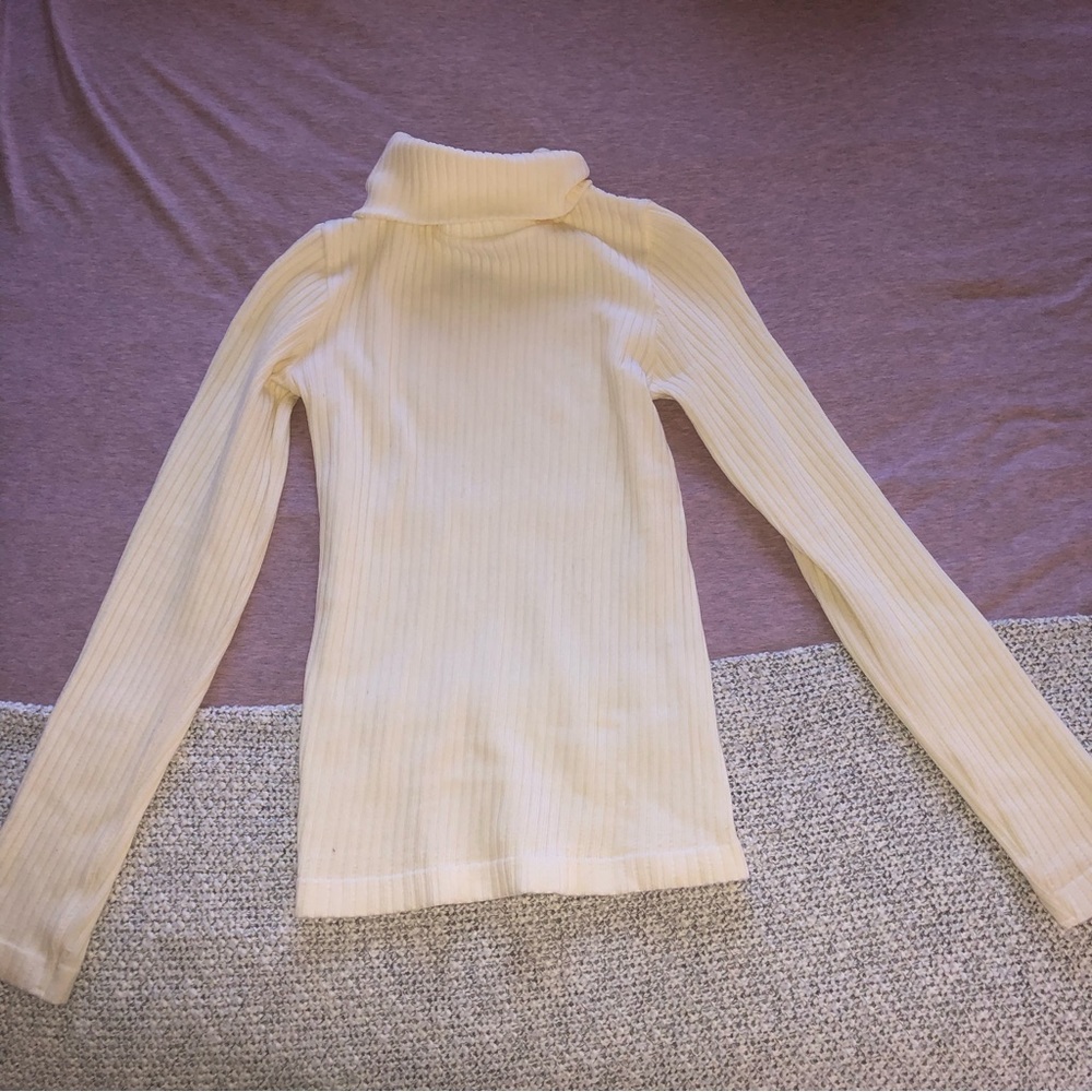 Cream Turtleneck Sweater - S